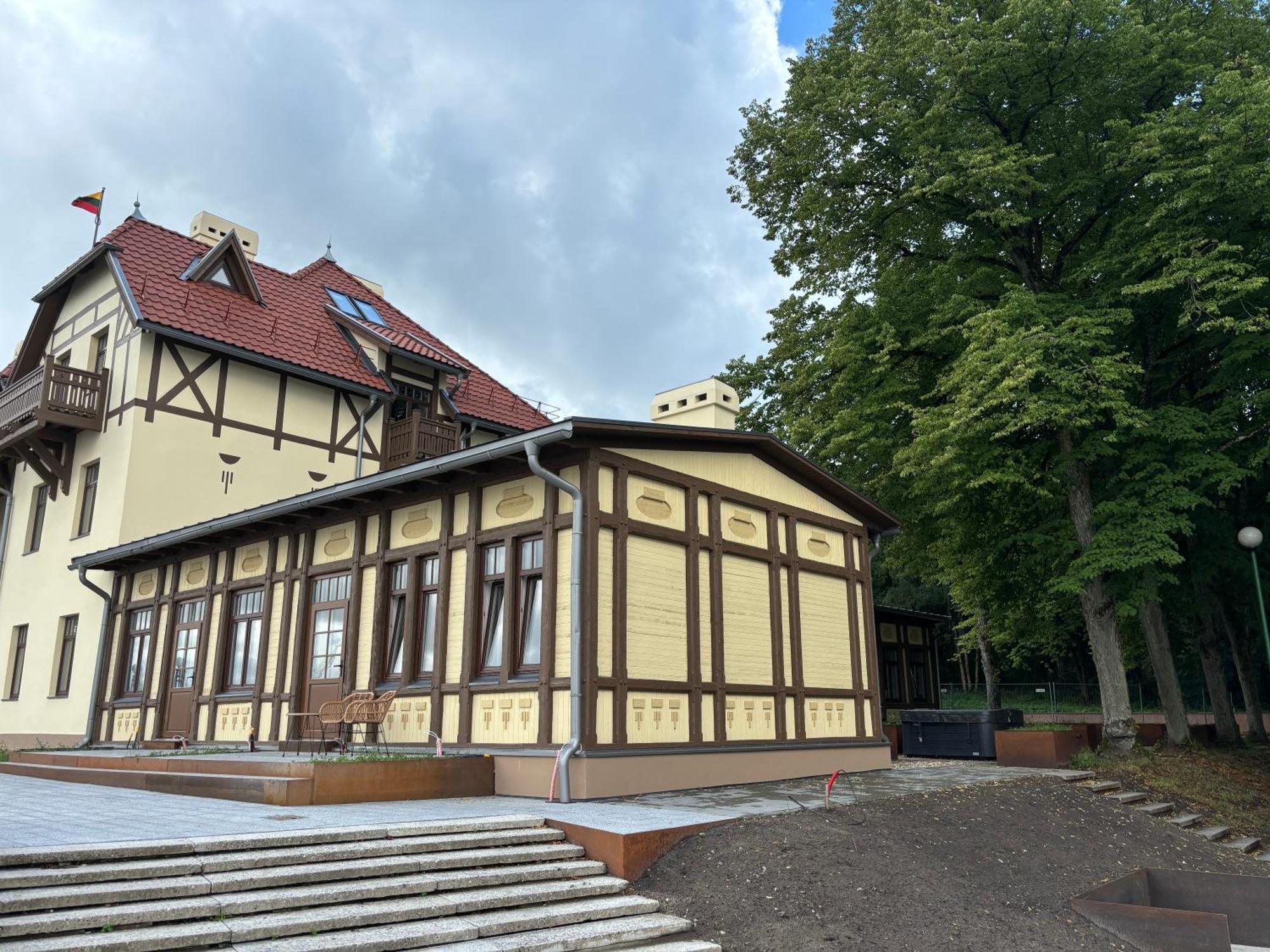 Smiltynes Kurhauzas Sandkrug Kurhaus クライペダ エクステリア 写真
